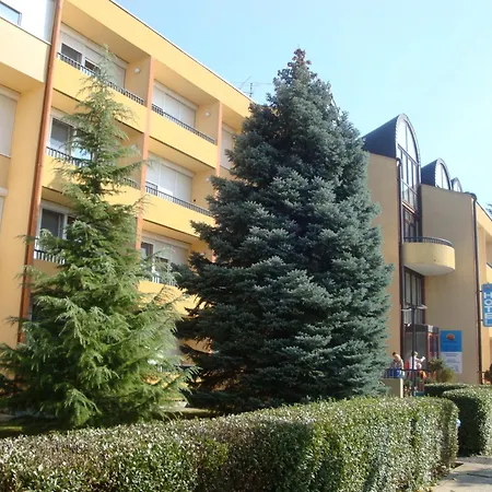 Apart Otel Napsugar 3*