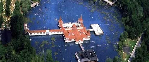 Appart hôtel Napsugar 3*